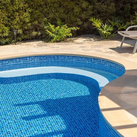 Serenity Sea View 3 Bedroom *
