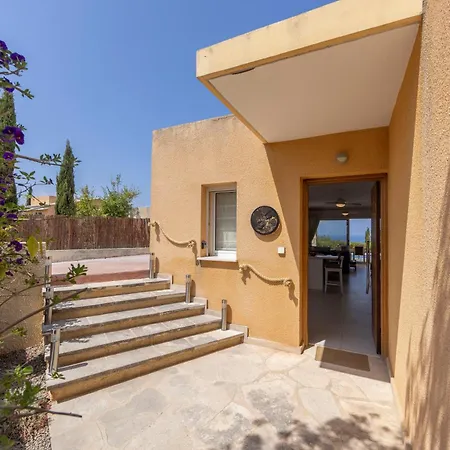 Serenity Sea View 3 Bedroom *